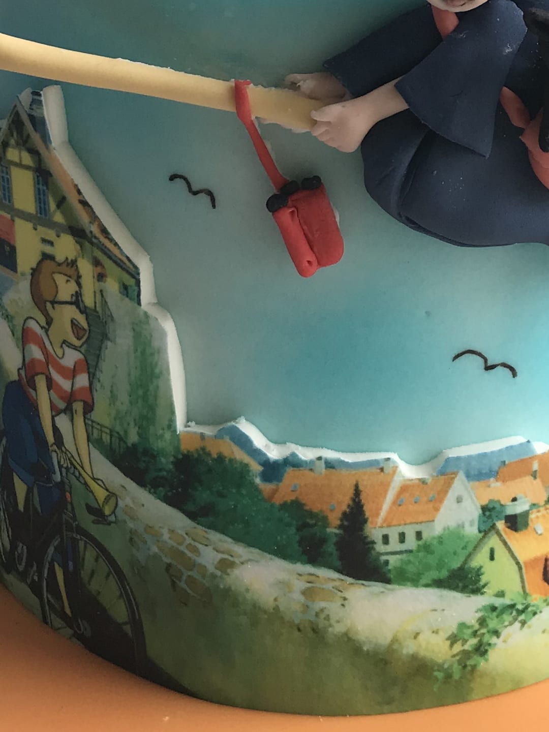 Kiki�s delivery service cake