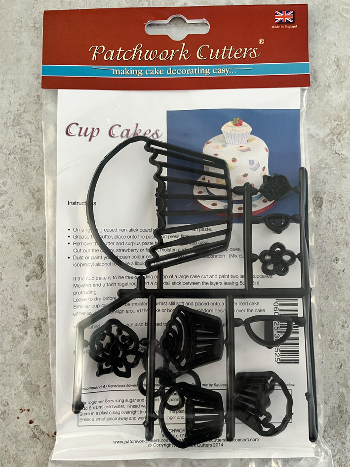 Patchwork cutters ( for cake painting)