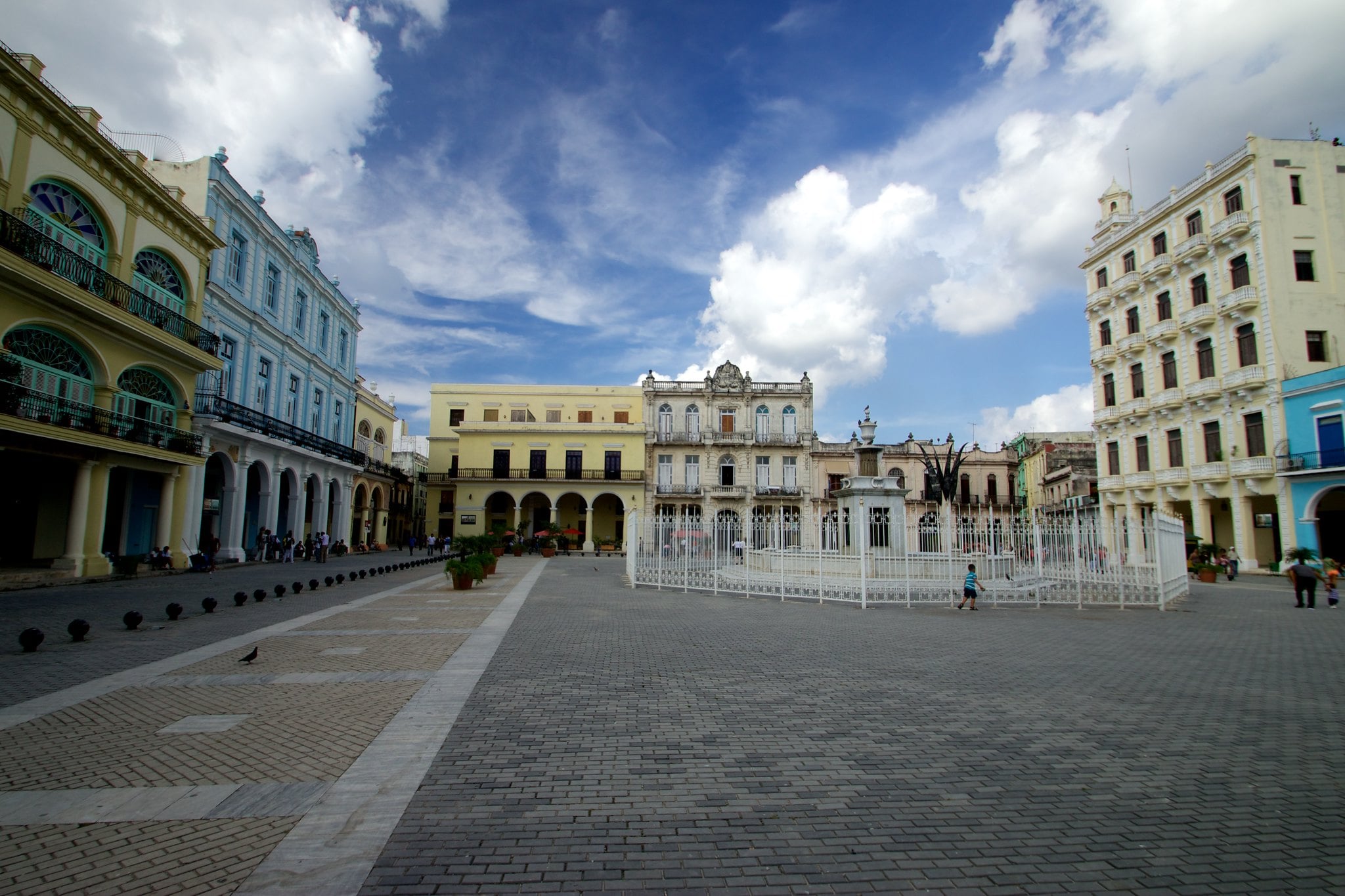 Plaza Vieja, Havana