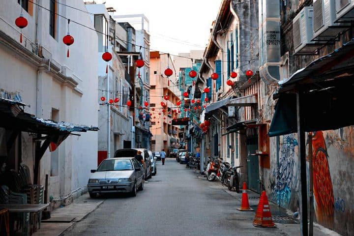 alley of petaling street in kuala lumpur