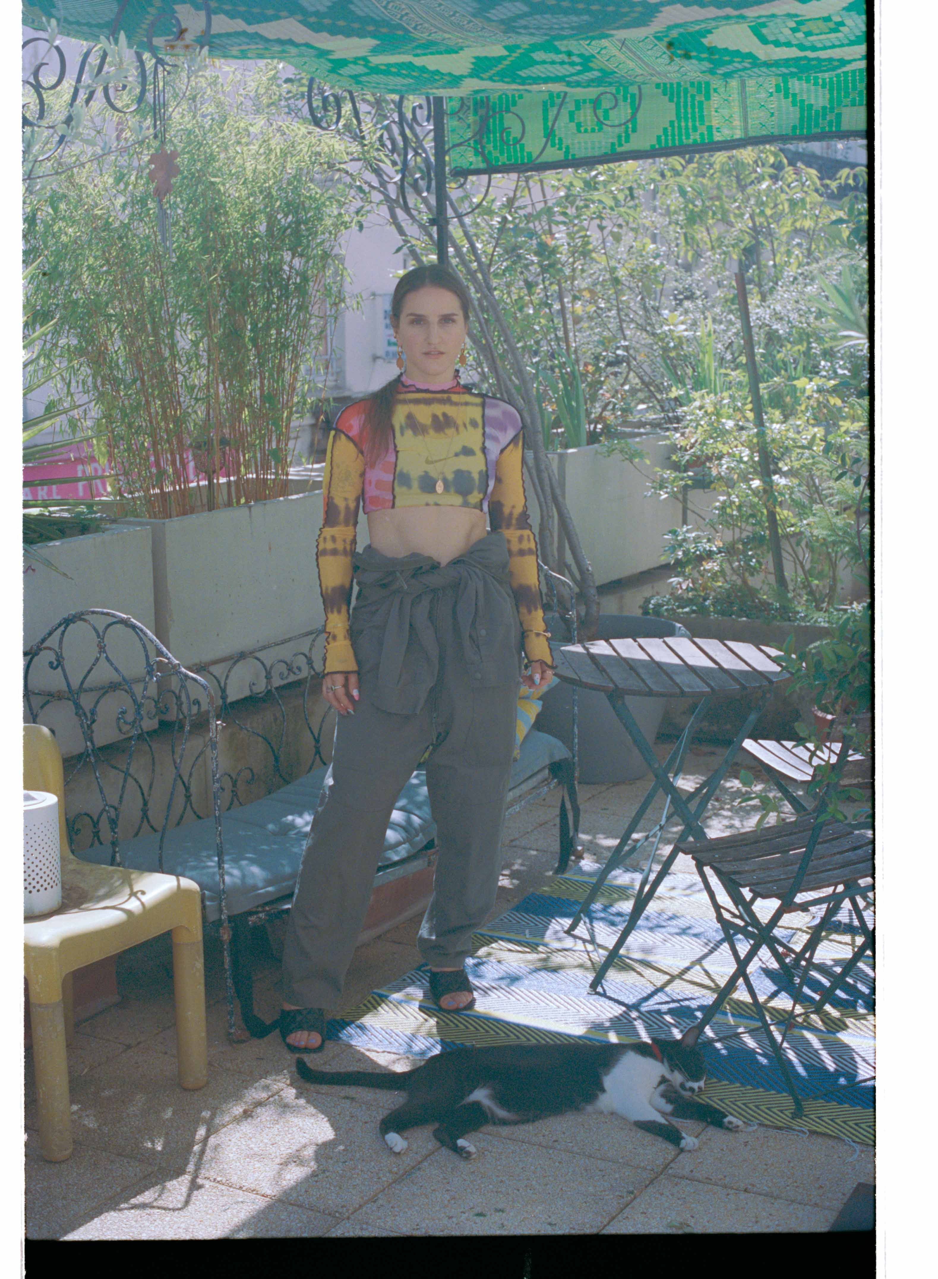 DANS_LE_VESTIAIRE_DE_DANI_RELEASED_PARIS_4
