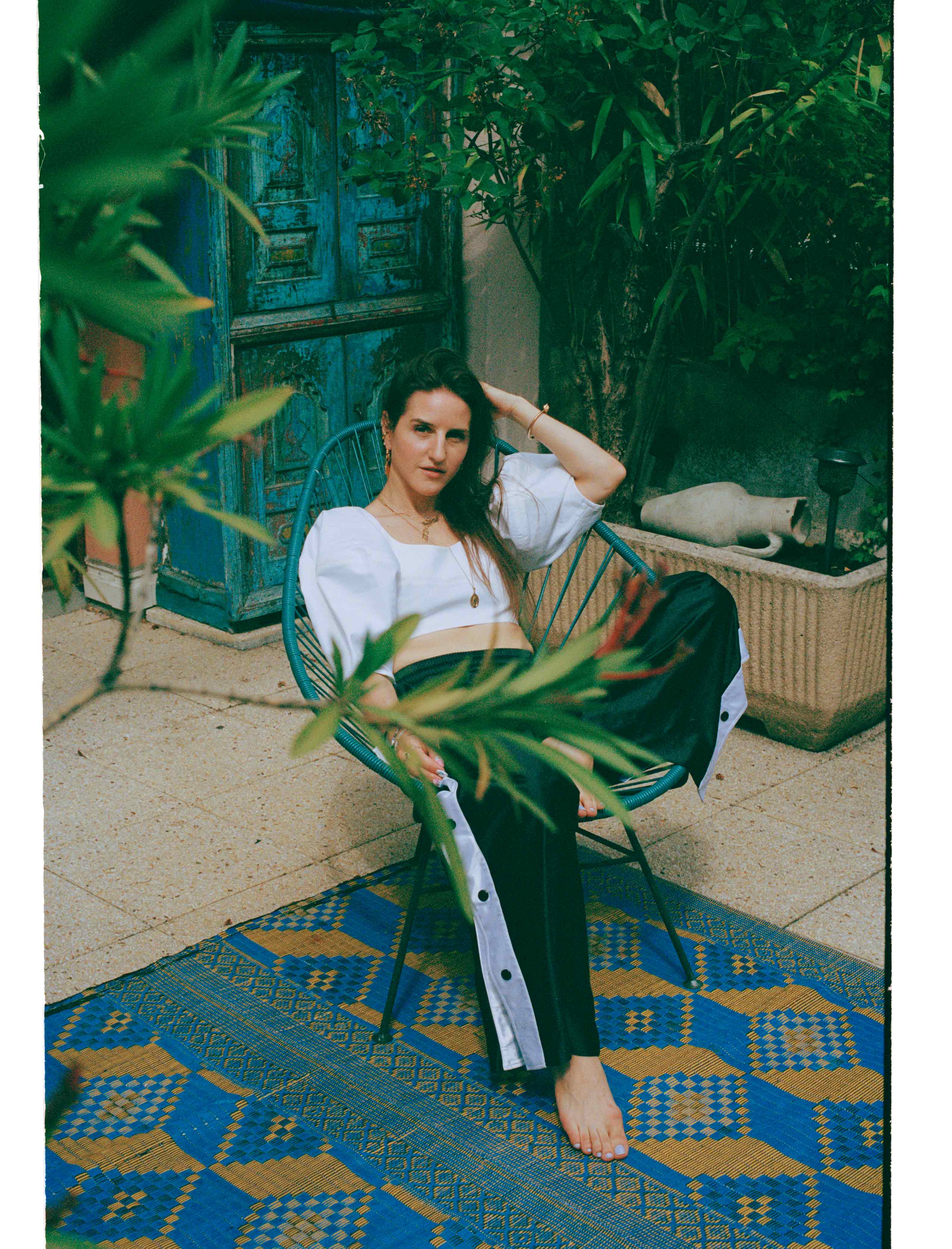 DANS_LE_VESTIAIRE_DE_DANI_RELEASED_PARIS_5