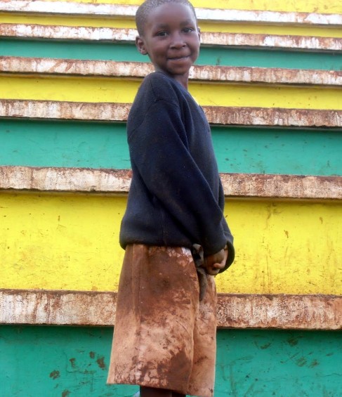 Sports Day marks a yearly milestone for eduKenya and Kwa Watoto School as we say ‘kwaheri’ (goodbye) to the academic year. This year, on November 13, 2014, Sports Day was RAINY and MUDDY! Our student participants were delighted to have permission to soil their clothing!
