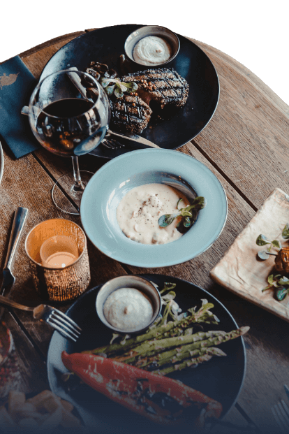Tafel met diverse gerechten