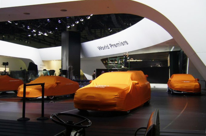 Projektleitung auf der Motorshow Los Angeles