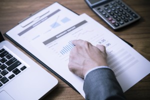 Man Analysis Business Accounting