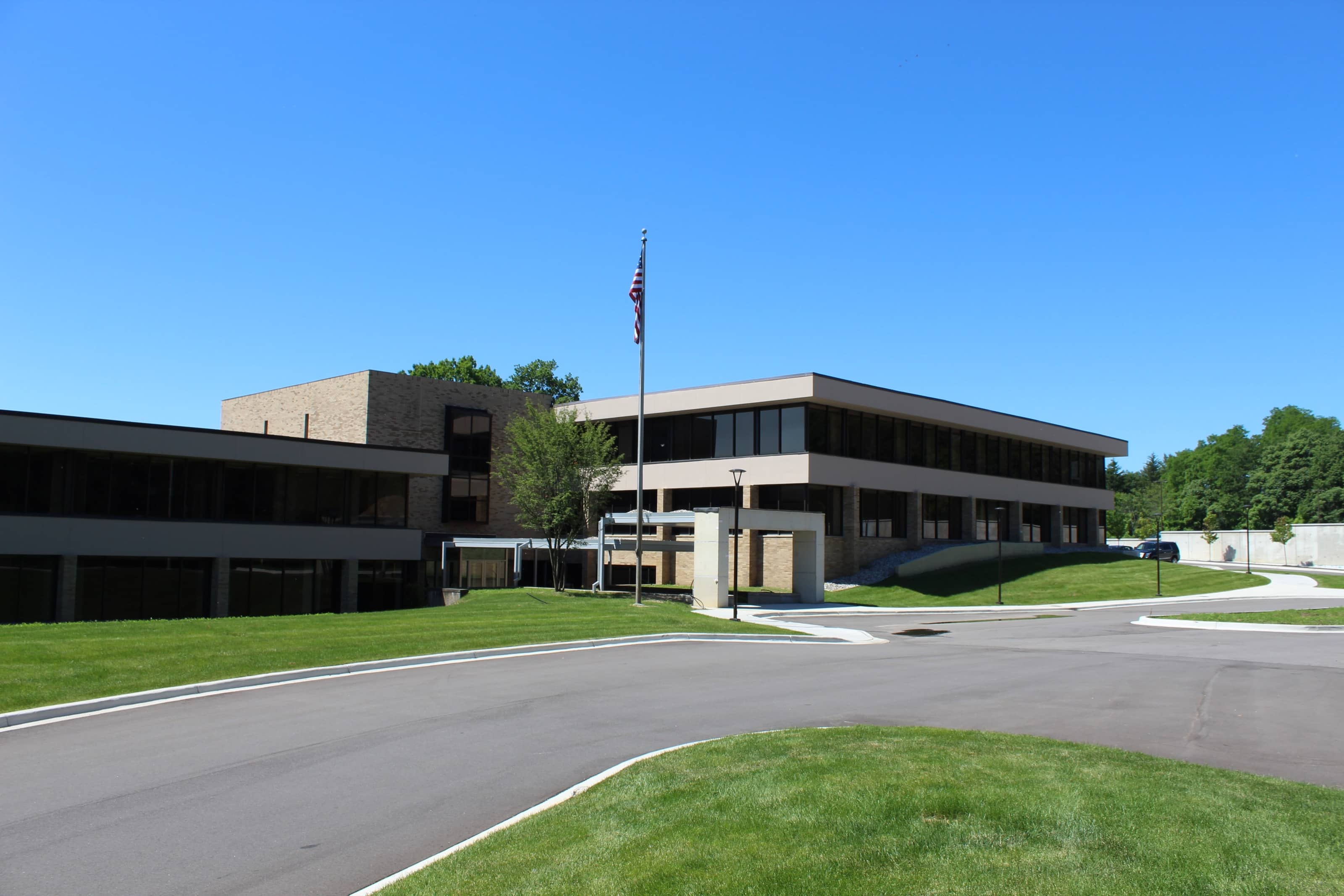 Bloomfield Hills Office Center