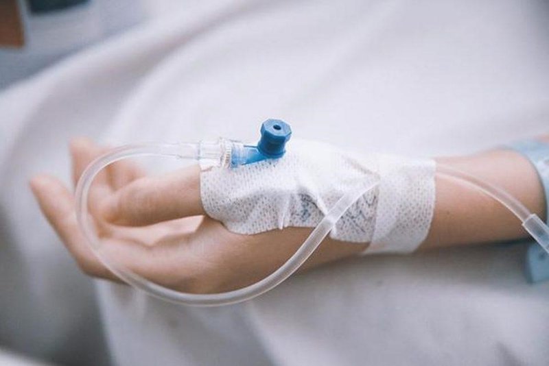 Truyền dịch sau khi cắt bao quy đầu