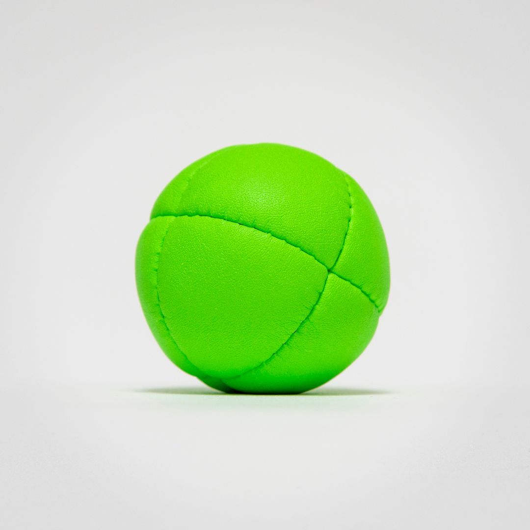 Jugglequip How to Juggle 3 Balls