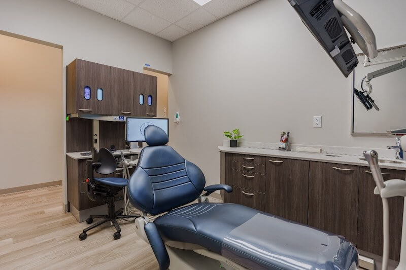 Examination room at Pearl Dental Studio