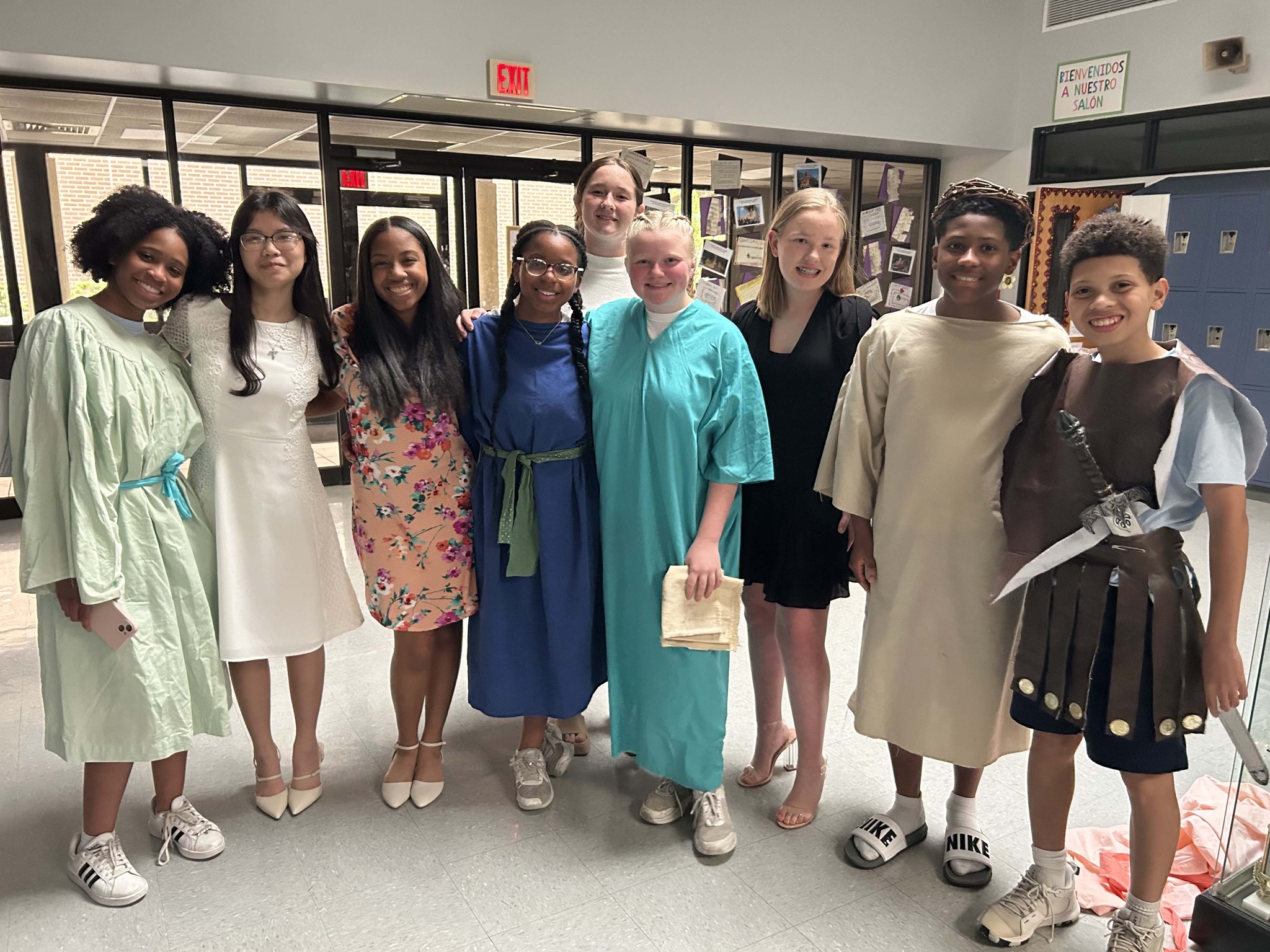 Clubs and Activities | St. Thomas More School