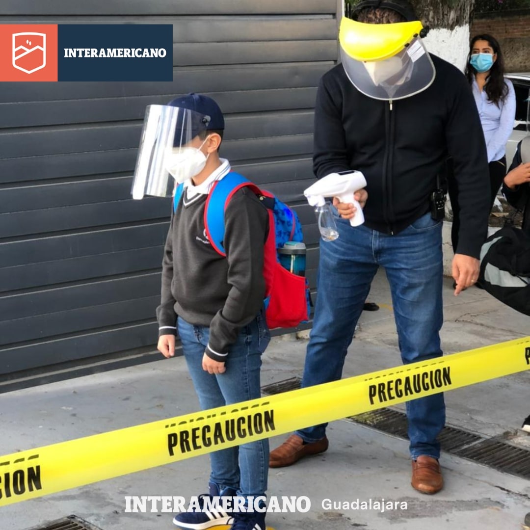 Protocolo de desinfección por la pandemia con título de imagen Interamericano Guadalajara.