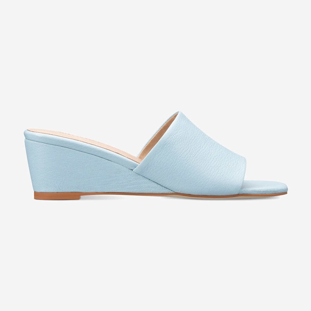 Intentionallyblank effortless demi-wedge slide