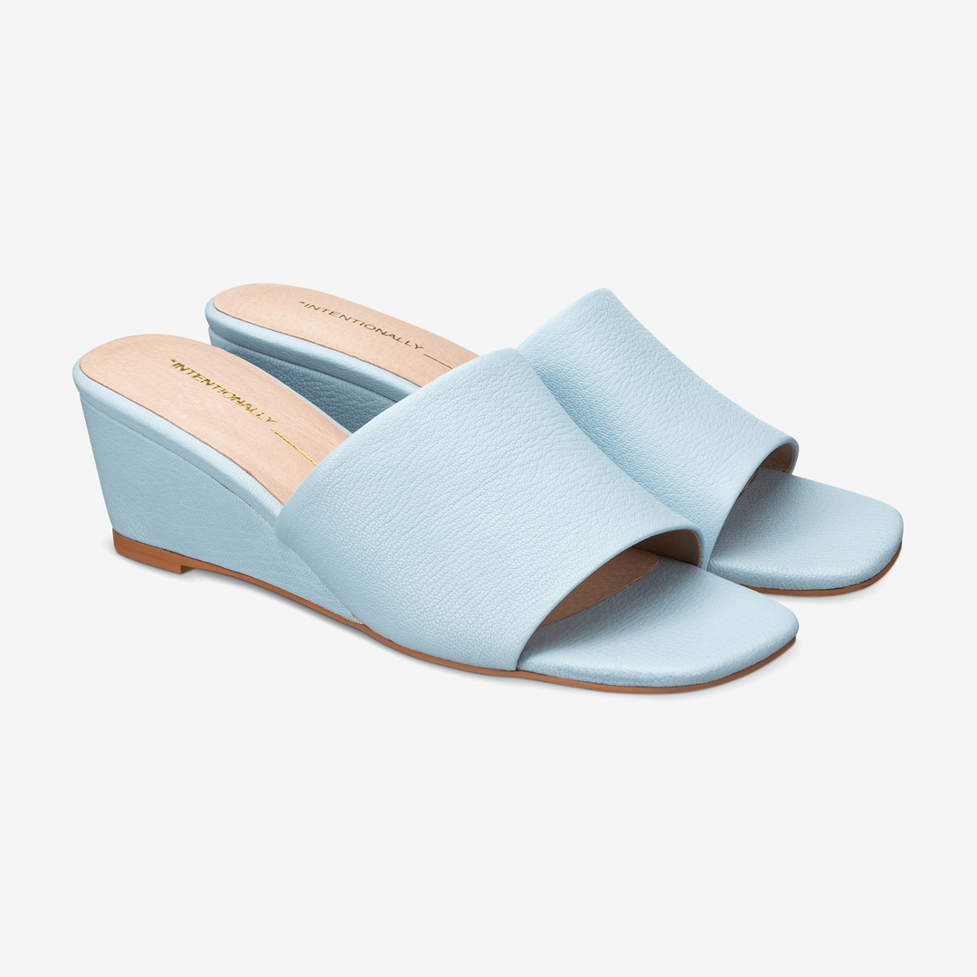 Intentionallyblank effortless demi-wedge slide