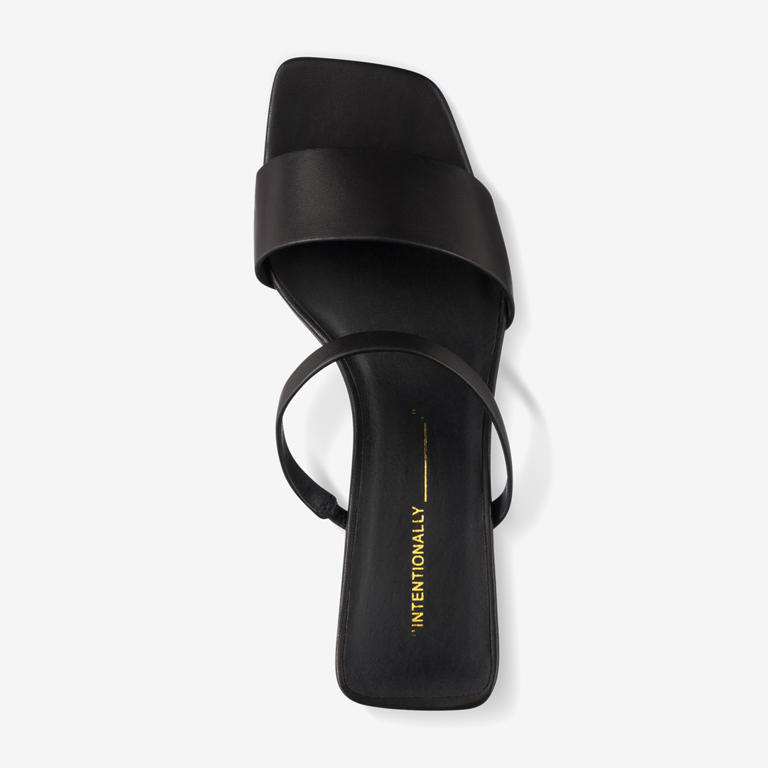 Intentionallyblank summer heel