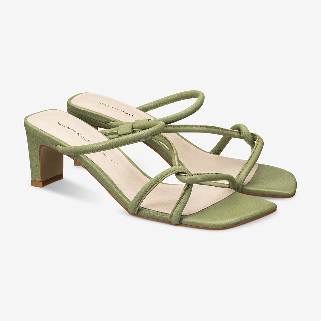Intentionallyblank summer heel