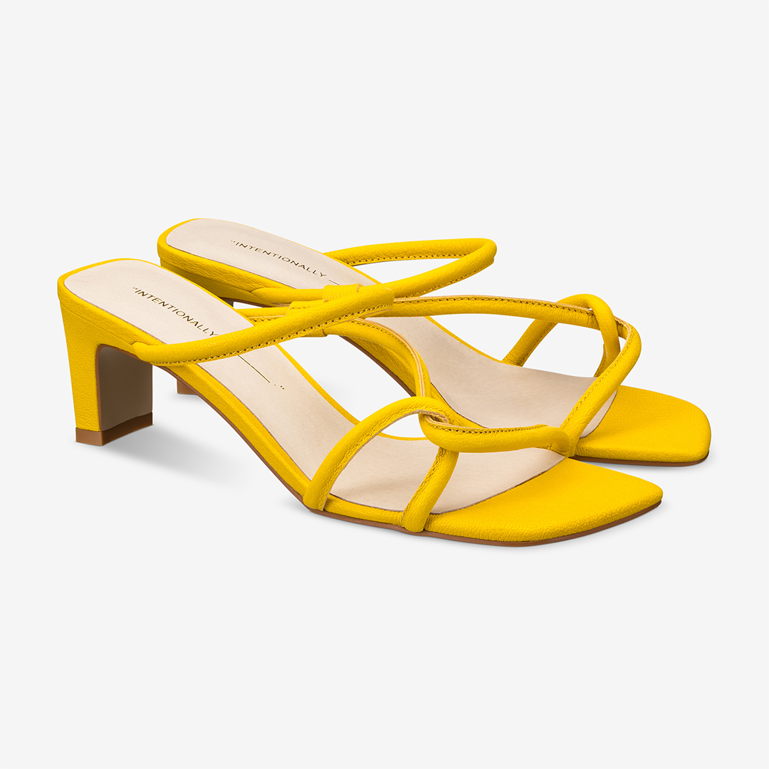 Intentionallyblank summer heel