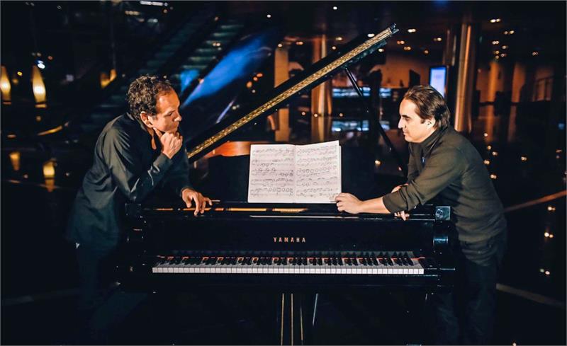 benefietconcert op piano