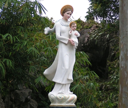 ns de lavang Phat_Diem catedral