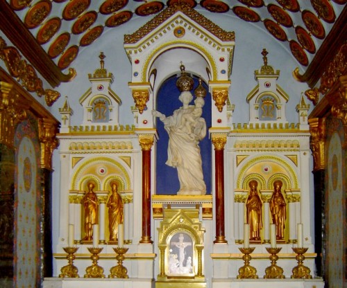 estatua-de-nd-de-laus