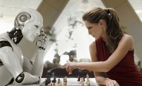 robot jugando ajedrez