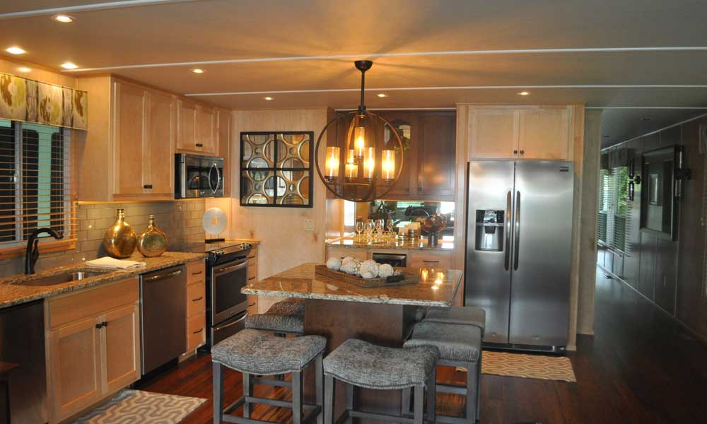 houseboats brand new