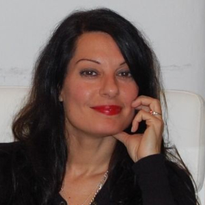 Dr. Adrienne Simone