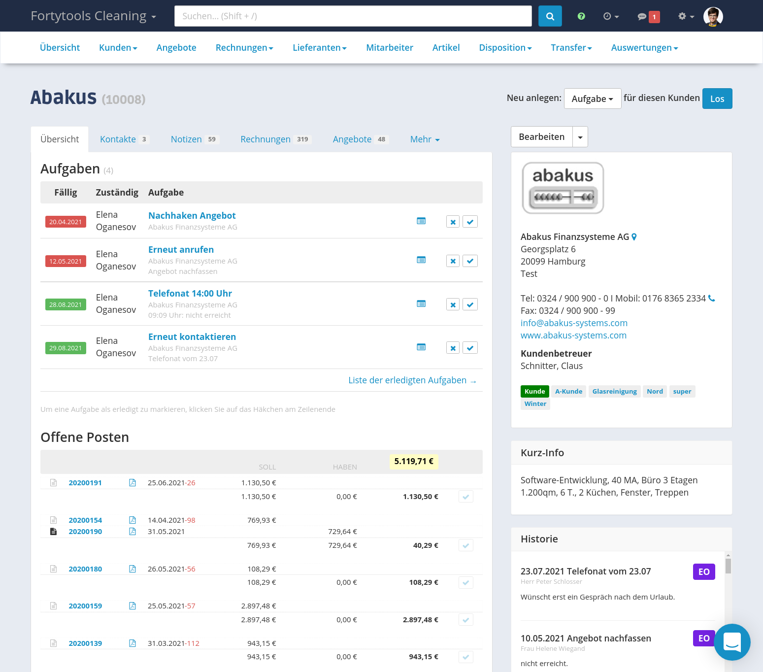 Alle Informationen zu einem Kunden auf einen Blick, inklusive CRM Funktionalität für Ansprechpersonen, Aufgaben und Terminen.