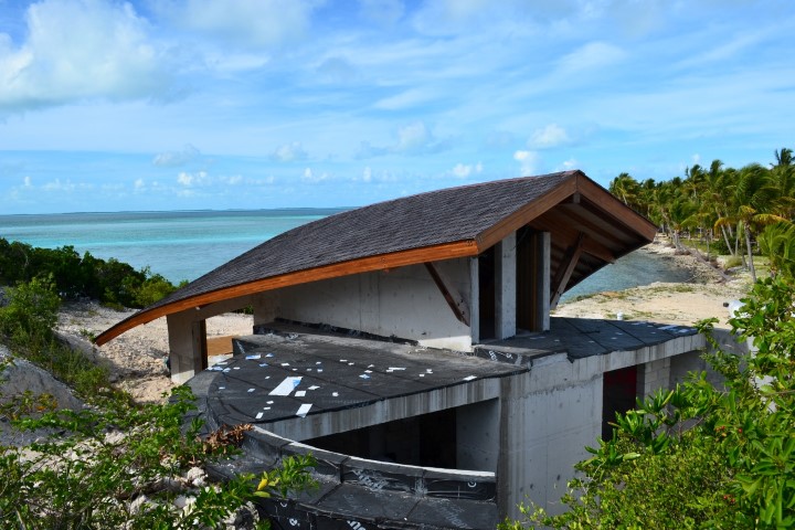 Bahama Island Home Air Conditioning LG Squared