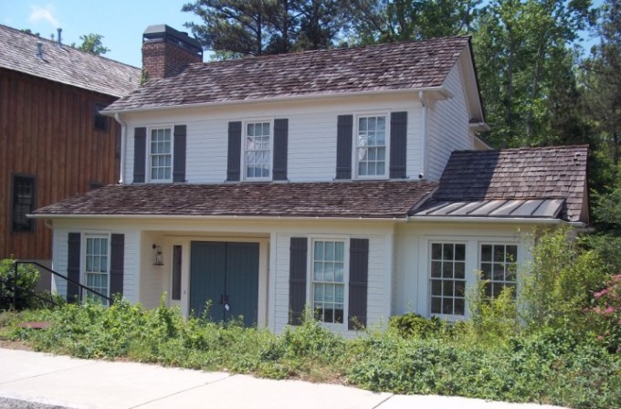 serenbe-eclectic-style-homes-lg-squared-inc