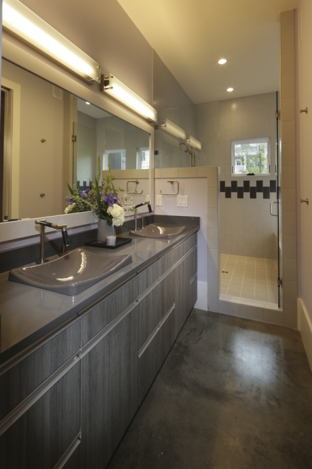 100556-serenbe-lane-contemporary-interior-master-bath-atlanta-lg-squared-inc-proud-green-home