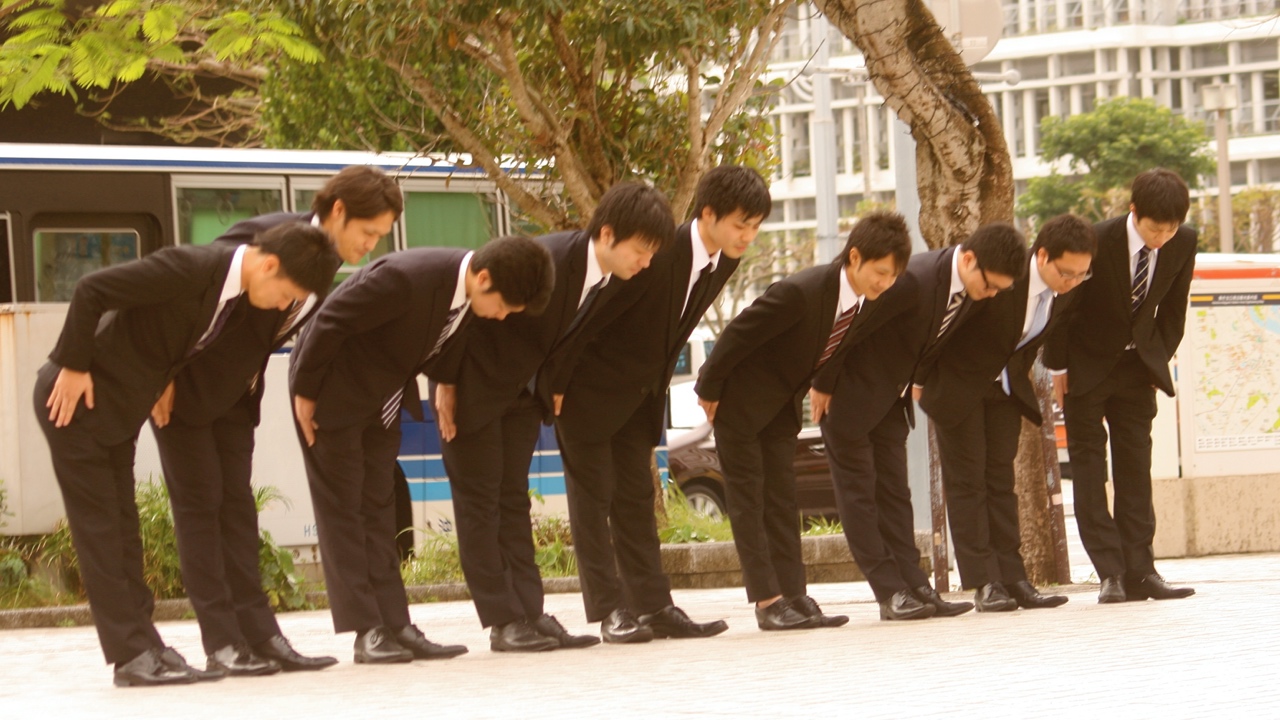 Keirei. Japanese bowing
