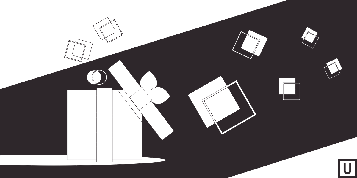 E-commerce supply chain: is it better make or buy?