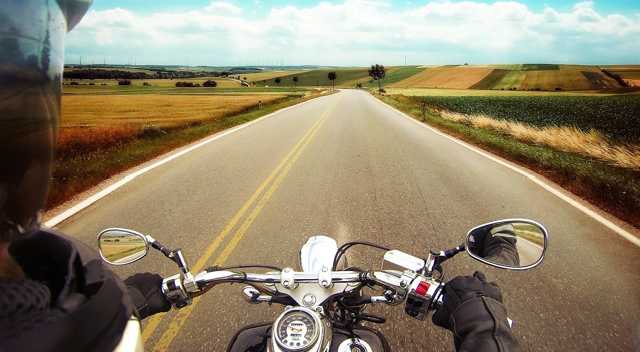 como-viajar-moto-com-seguranca