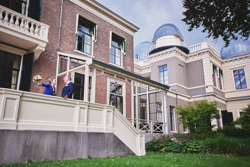 Bruidspaar wandeling in haarlem