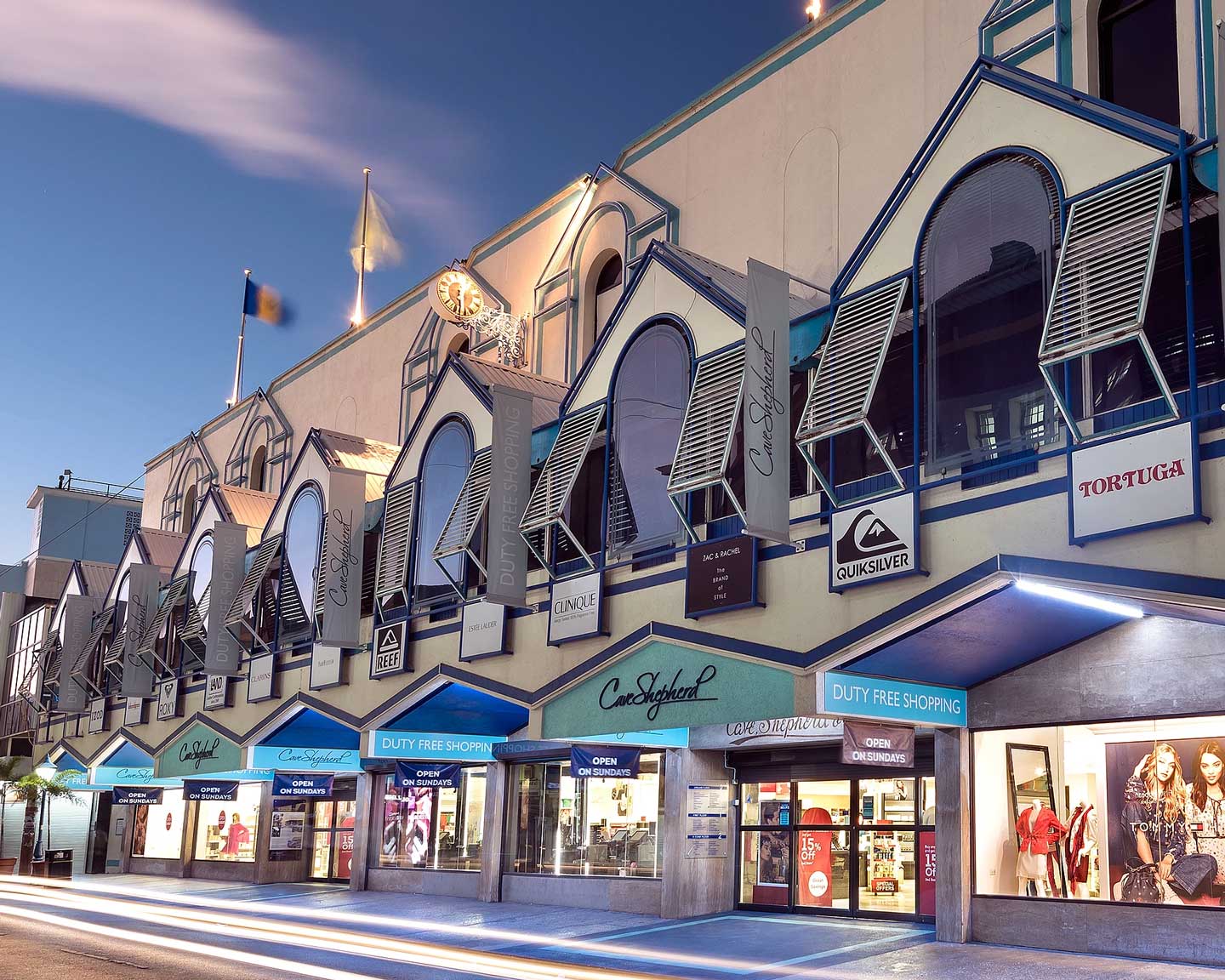 Cave Shepherd Sunset Crest Shopping Mall, Saint James (+1 2466294927)