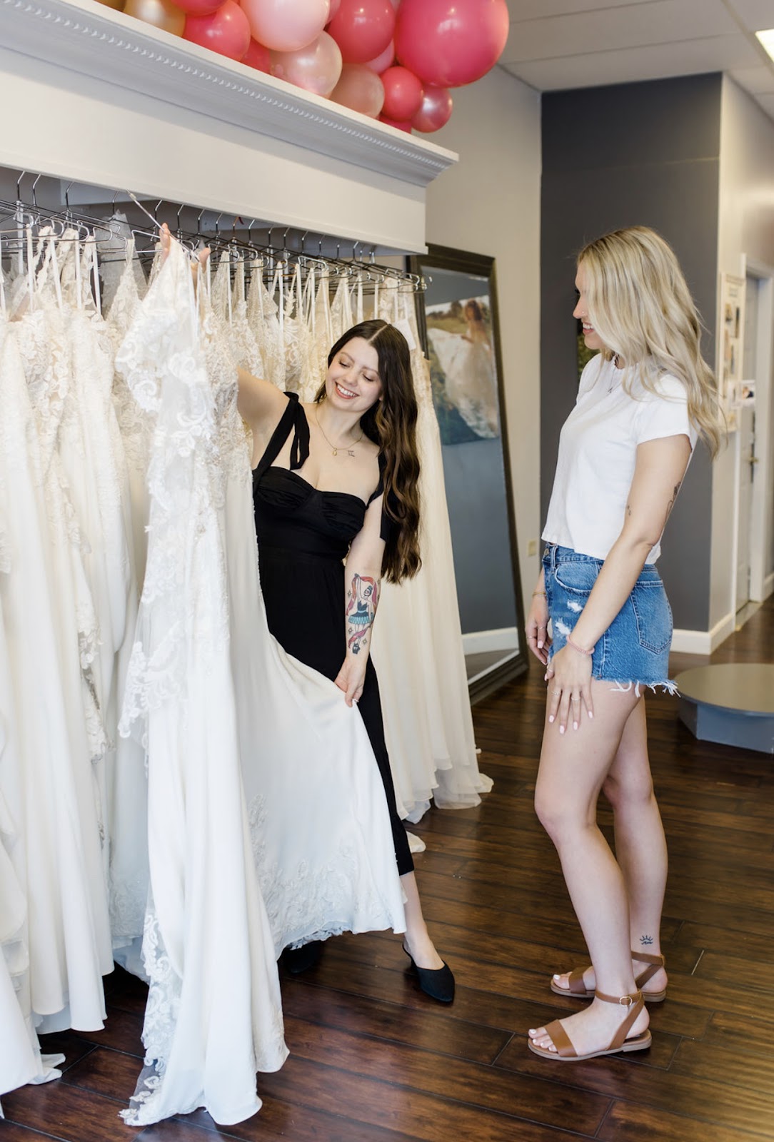 A Guide into Cincinnati's Bridal Store Shopping Experience Bridal