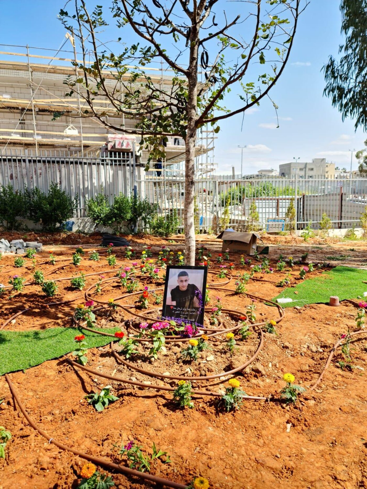 הנצחה לזכרו של מוחמד עדס בבית הספר התיכון שבו למד בג'לג'וליה. צילום: ראמי גאנם, מנהל בית הספר
