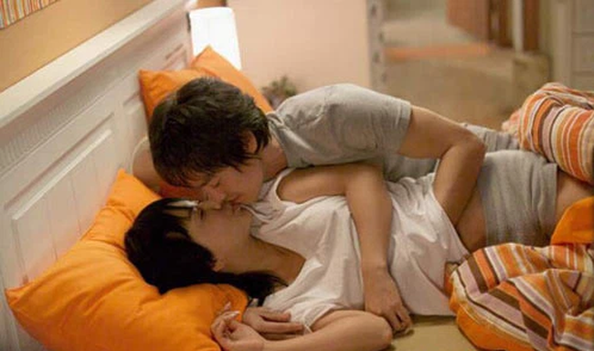 Màn 'ân ái' ngắn ngủi, cô vợ nhận ra lỗi sai kinh điển chỉ nhờ một lần đổi cách 'yêu', chị em nào cũng nên học hỏi! - 1