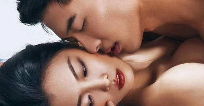 Cô vợ đang tận hưởng 'ân ái' thì chồng chạy vào nhà vệ sinh làm một việc khiến 'cuộc vui' lập tức trở thành thảm hoạ
