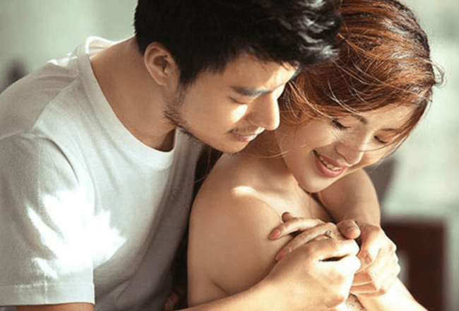 Câu chuyện sửng sốt từ ông chồng có sở thích hôn hít kì dị, chỉ đến khi vợ cáu lên mới có cơ hội hiểu 'gu ân ái' của chồng - 1