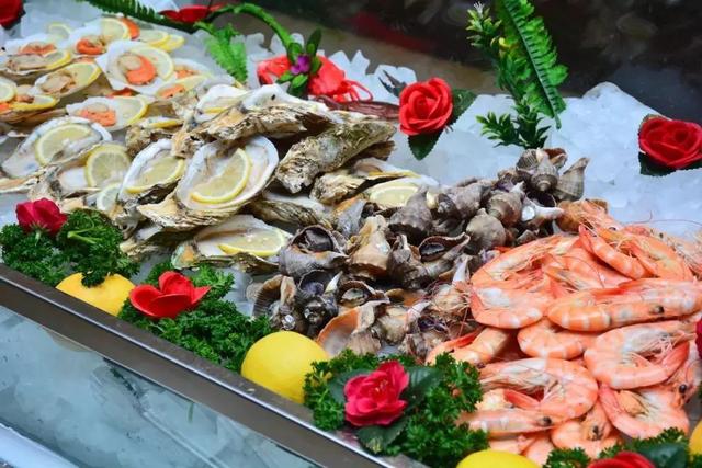 2 vợ chồng cùng nhập viện do ăn đồ thừa để qua đêm: Bác sĩ cảnh báo 4 món càng để lâu trong mùa hè càng dễ gây hại nội tạng - 3
