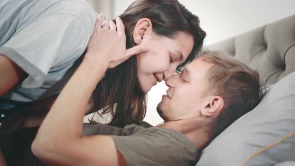 Quan hệ 1 tuần 1 lần có phải con số lý tưởng?