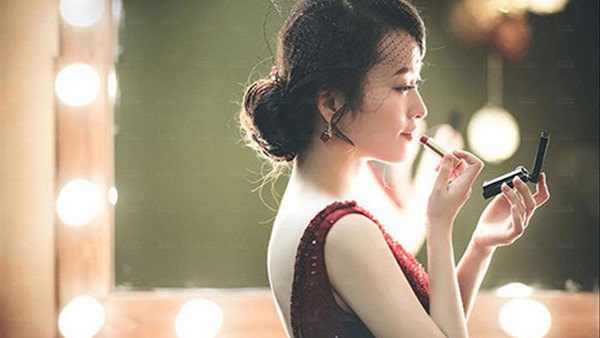 Phụ nữ có ham mê chuyện ấy hay không, nhìn 4 điểm điểm này trên cơ thể là biết - 5