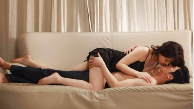 Khi về giường, đàn ông có 3 bí mật luôn 'vùi sâu', nếu phụ nữ biết cách 'khai thông' chắc chắn cả đời chàng sẽ si mê bạn như điếu đổ - 1