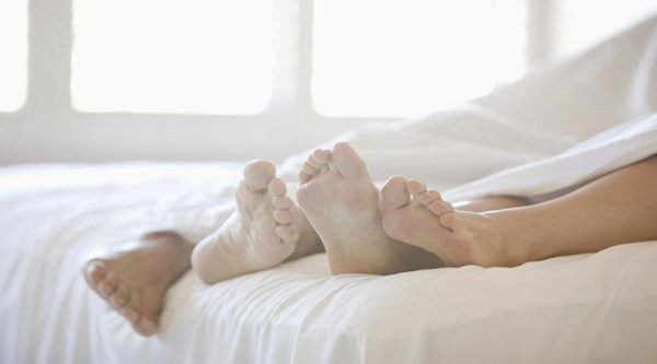 5 cách khiến chồng luôn háo hức về đêm, lúc nào cũng thèm muốn vợ - 2