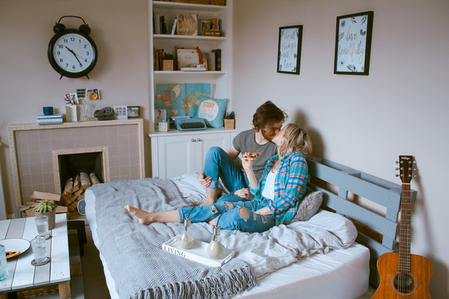Giải mã chuyện giường chiếu: 7 khao khát thầm kín đến mãnh liệt của những người hướng nội về 'chuyện ấy'