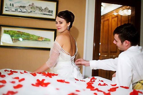 Tuyệt chiêu giúp tân hôn hoàn hảo, chàng 1 đêm rạo rực cả đời say đắm - 1