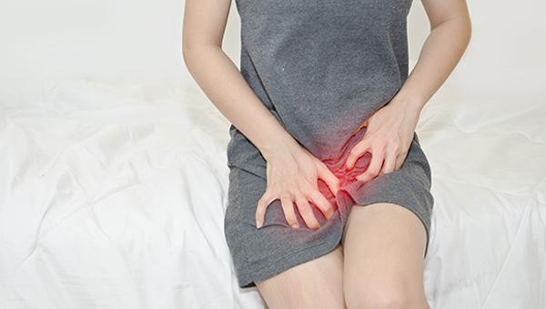 Những nguyên nhân gây đau rát vùng kín phụ nữ cần biết và phòng tránh - 1