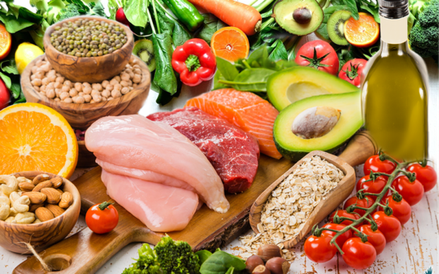 Chế độ ăn Địa Trung Hải giúp viên thuốc hạ cholesterol thông dụng phát huy nhiều tác dụng tiềm ẩn - ảnh minh họa từ internet